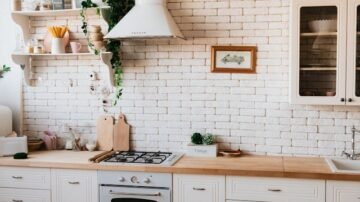 Ergonomia w kuchni – jak zaplanować wysokość i wymiary blatów kuchennych?