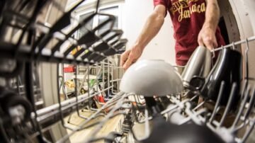 Jak podłączyć zmywarkę – krok po kroku