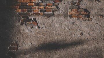 Jak zerwać tapetę bez nerwów i bez szkód