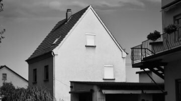 Więźba dachowa – rodzaje konstrukcji krokwiowej, jętkowej i płatwiowo-kleszczowej